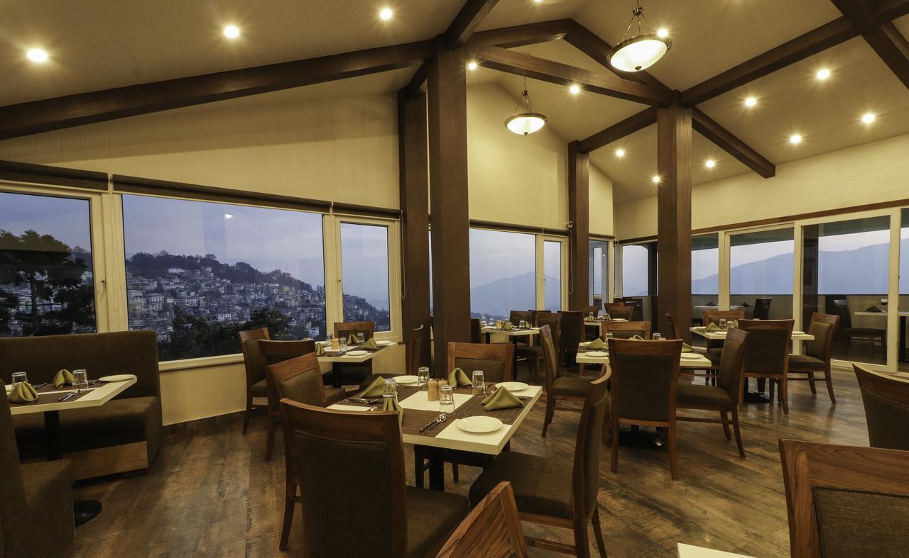 The Denzong Shangrila Gangtok Exterior photo